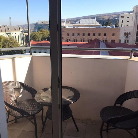 Rustaveli Apartment City Centre Tbilisi Luaran gambar
