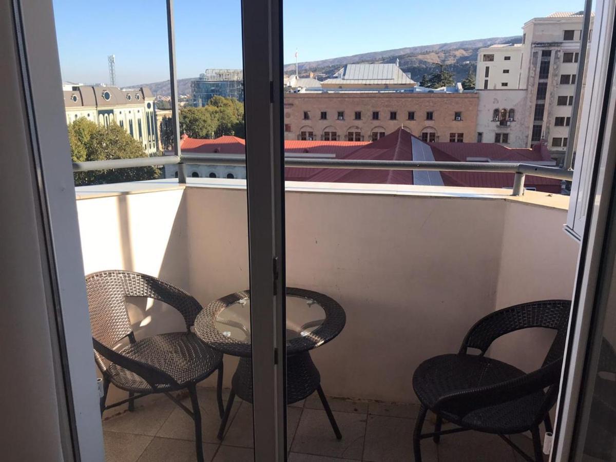 Rustaveli Apartment City Centre Tbilisi Luaran gambar